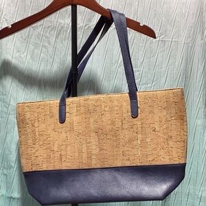 Vic & Lou Cork Beach bag. Msrp 35